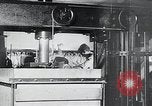 Immagine di Foglie di tabacco Norvegia, 1941, secondo 53 filmato di repertorio 65675026794