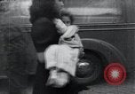 Image civils blessés Italie, 1943, de la seconde 3 séquences d'archives historiques vidéo 65675026804