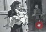 Image civils blessés Italie, 1943, de la seconde 6 séquences d'archives historiques vidéo 65675026804