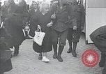 Image civils blessés Italie, 1943, de la seconde 12 séquences d'archives historiques vidéo 65675026804