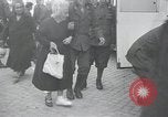 Image civils blessés Italie, 1943, de la seconde 13 séquences d'archives historiques vidéo 65675026804