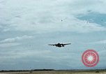 Standbild AC-119K Vietnam Phan Rang Air Base, 1969, aus Sekunde 25 historischem Filmmaterial Videoclip 65675026809