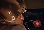 Immagine di AC-119K che mostra il navigatore Phan Rang Vietnam, 1970, secondo 20 filmato di repertorio 65675026822