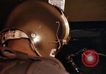 Immagine di AC-119K che mostra il navigatore Phan Rang Vietnam, 1970, secondo 25 filmato di repertorio 65675026822