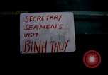 Immagine di UH-1H caricato con miniguns Binh Thuy AFB Vietnam, 1970, secondo 9 filmato di repertorio 65675026826