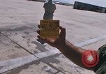 Standbild Dr Seamans Abreise Phan Rang Air Base Vietnam, 1970, aus Sekunde 5 historischem Filmmaterial Videoclip 65675026831