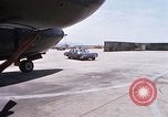 Standbild Dr Seamans Abreise Phan Rang Air Base Vietnam, 1970, aus Sekunde 11 historischem Filmmaterial Videoclip 65675026831