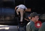Standbild Dr Seamans Abreise Phan Rang Air Base Vietnam, 1970, aus Sekunde 48 historischem Filmmaterial Videoclip 65675026831