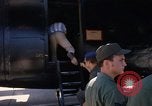 Standbild Dr Seamans Abreise Phan Rang Air Base Vietnam, 1970, aus Sekunde 49 historischem Filmmaterial Videoclip 65675026831