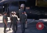 Standbild Dr Seamans Abreise Phan Rang Air Base Vietnam, 1970, aus Sekunde 53 historischem Filmmaterial Videoclip 65675026831