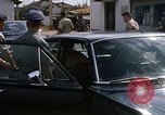Standbild Dr Seamans präsentiert silberne Sterne Tan Son Nhut Vietnam, 1970, aus Sekunde 22 historischem Filmmaterial Videoclip 65675026832