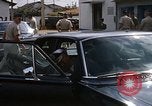 Standbild Dr Seamans präsentiert silberne Sterne Tan Son Nhut Vietnam, 1970, aus Sekunde 25 historischem Filmmaterial Videoclip 65675026832
