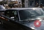 Standbild Dr Seamans präsentiert silberne Sterne Tan Son Nhut Vietnam, 1970, aus Sekunde 28 historischem Filmmaterial Videoclip 65675026832