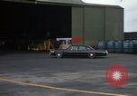 Standbild Dr Seamans präsentiert silberne Sterne Tan Son Nhut Vietnam, 1970, aus Sekunde 37 historischem Filmmaterial Videoclip 65675026832