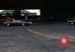 Standbild Dr Seamans präsentiert silberne Sterne Tan Son Nhut Vietnam, 1970, aus Sekunde 41 historischem Filmmaterial Videoclip 65675026832