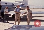 Standbild Dr Seamans Anreise Phan Rang Vietnam, 1970, aus Sekunde 27 historischem Filmmaterial Videoclip 65675026834