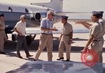 Standbild Dr Seamans Anreise Phan Rang Vietnam, 1970, aus Sekunde 28 historischem Filmmaterial Videoclip 65675026834