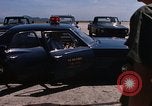 Standbild Dr Seamans Inspektion alert Kleiderbügel Phan Rang Vietnam, 1970, aus Sekunde 11 historischem Filmmaterial Videoclip 65675026835