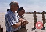 Standbild Dr Seamans Inspektion alert Kleiderbügel Phan Rang Vietnam, 1970, aus Sekunde 31 historischem Filmmaterial Videoclip 65675026835