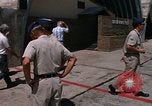 Standbild Dr Seamans Inspektion alert Kleiderbügel Phan Rang Vietnam, 1970, aus Sekunde 61 historischem Filmmaterial Videoclip 65675026835