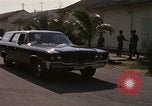 Standbild Dr Seamans geben Medaillen an die VAF-Truppen Nha Trang Vietnam AFB, 1970, aus Sekunde 46 historischem Filmmaterial Videoclip 65675026837