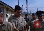 Immagine di Dr Seamans ispezionando la formazione delle strutture scolastiche Nha Trang Air Base Vietnam, 1970, secondo 33 filmato di repertorio 65675026839