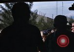 Immagine di Dr Seamans ispezionando la formazione delle strutture scolastiche Nha Trang Air Base Vietnam, 1970, secondo 56 filmato di repertorio 65675026839