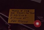 Standbild USAF A-1E skyraider Bien Hoa Vietnam ab, 1965, aus Sekunde 1 historischem Filmmaterial Videoclip 65675026851