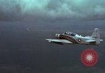 Standbild USAF A-1E skyraider Bien Hoa Vietnam ab, 1965, aus Sekunde 46 historischem Filmmaterial Videoclip 65675026851