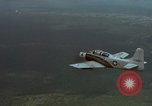 Standbild USAF A-1E skyraider Bien Hoa Vietnam ab, 1965, aus Sekunde 57 historischem Filmmaterial Videoclip 65675026851