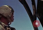 Standbild USAF A-1E Flugzeuge fallende Bomben Bien Hoa Vietnam ab, 1965, aus Sekunde 5 historischem Filmmaterial Videoclip 65675026852