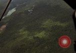 Standbild USAF A-1E Flugzeuge fallende Bomben Bien Hoa Vietnam ab, 1965, aus Sekunde 30 historischem Filmmaterial Videoclip 65675026852