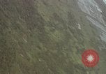 Standbild USAF A-1E skyraiders Loslassen napalm fällt Bien Hoa Vietnam ab, 1965, aus Sekunde 18 historischem Filmmaterial Videoclip 65675026854
