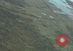 Standbild USAF A-1E skyraiders Loslassen napalm fällt Bien Hoa Vietnam ab, 1965, aus Sekunde 23 historischem Filmmaterial Videoclip 65675026854