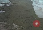 Standbild USAF A-1E skyraiders Loslassen napalm fällt Bien Hoa Vietnam ab, 1965, aus Sekunde 56 historischem Filmmaterial Videoclip 65675026854