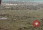 Standbild drei AI-1E skyraiders bereit für Air Strike Bien Hoa Vietnam ab, 1965, aus Sekunde 30 historischem Filmmaterial Videoclip 65675026855