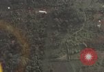 Standbild drei AI-1E skyraiders bereit für Air Strike Bien Hoa Vietnam ab, 1965, aus Sekunde 48 historischem Filmmaterial Videoclip 65675026855