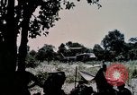 Standbild US-Soldaten" Boden die Aktivitäten im Betrieb Attleboro Dau Tieng Landebahn Vietnam, 1966, aus Sekunde 3 historischem Filmmaterial Videoclip 65675026865