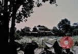 Standbild US-Soldaten" Boden die Aktivitäten im Betrieb Attleboro Dau Tieng Landebahn Vietnam, 1966, aus Sekunde 8 historischem Filmmaterial Videoclip 65675026865