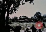 Standbild US-Soldaten" Boden die Aktivitäten im Betrieb Attleboro Dau Tieng Landebahn Vietnam, 1966, aus Sekunde 10 historischem Filmmaterial Videoclip 65675026865