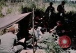 Standbild US-Soldaten" Boden die Aktivitäten im Betrieb Attleboro Dau Tieng Landebahn Vietnam, 1966, aus Sekunde 33 historischem Filmmaterial Videoclip 65675026865