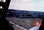 Standbild O-1E Flugzeug aus während des Betriebs Attleboro Dau Tieng Landebahn Vietnam, 1966, aus Sekunde 9 historischem Filmmaterial Videoclip 65675026869