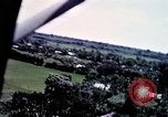 Standbild O-1E Flugzeug aus während des Betriebs Attleboro Dau Tieng Landebahn Vietnam, 1966, aus Sekunde 13 historischem Filmmaterial Videoclip 65675026869