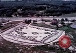 Standbild O-1E Flugzeug aus während des Betriebs Attleboro Dau Tieng Landebahn Vietnam, 1966, aus Sekunde 22 historischem Filmmaterial Videoclip 65675026869