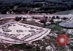 Standbild O-1E Flugzeug aus während des Betriebs Attleboro Dau Tieng Landebahn Vietnam, 1966, aus Sekunde 24 historischem Filmmaterial Videoclip 65675026869
