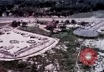 Standbild O-1E Flugzeug aus während des Betriebs Attleboro Dau Tieng Landebahn Vietnam, 1966, aus Sekunde 25 historischem Filmmaterial Videoclip 65675026869