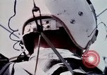 Standbild O-1E Flugzeug aus während des Betriebs Attleboro Dau Tieng Landebahn Vietnam, 1966, aus Sekunde 54 historischem Filmmaterial Videoclip 65675026869