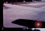 Standbild Aktivitäten der Piloten im Cockpit der C-123-Ebene Dau Tieng Vietnam, 1966, aus Sekunde 8 historischem Filmmaterial Videoclip 65675026870