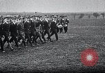 Immagine di Wandervogel marching Germania, 1915, secondo 17 filmato di repertorio 65675026874