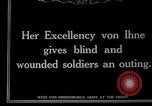 Immagine di Frau von Ihne Berlino Germania, 1915, secondo 4 filmato di repertorio 65675026875